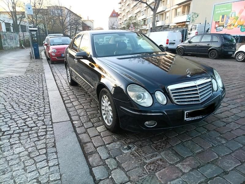 Gebraucht Mercedes E320 224 PS (164 kW) 2007 Schwarz Limousine