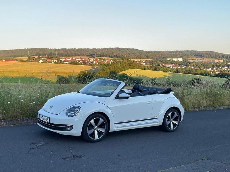 Gebraucht VW Beetle Cup 105 PS (77 kW) 2014 Weiß Kleinwagen