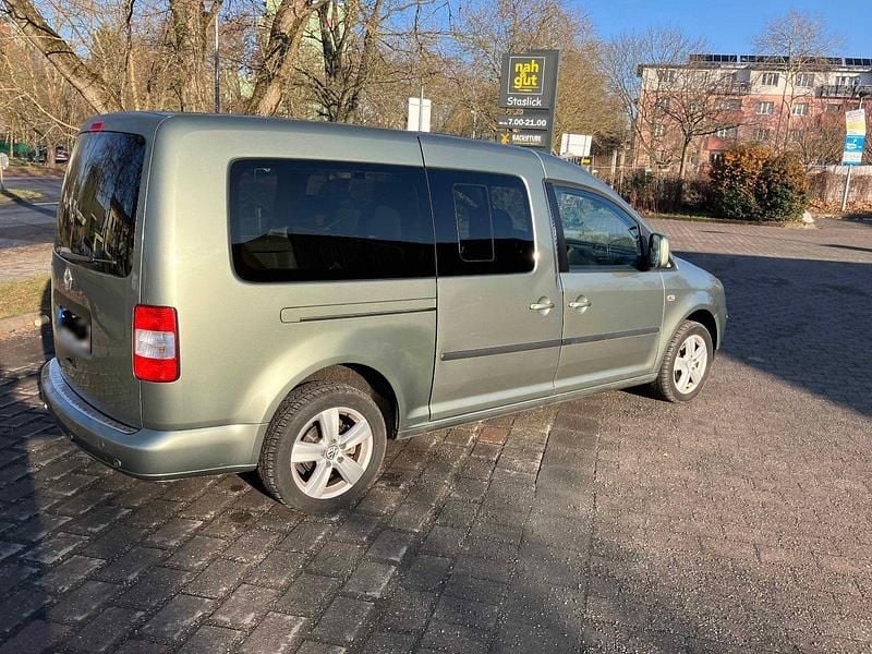 Gebraucht VW Caddy Maxi 105 PS (77 kW) 2010 Grün Van / Kleinbus