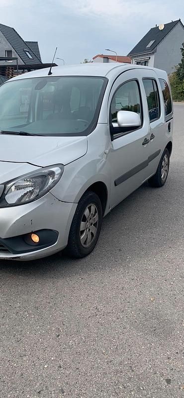 Silber Gebraucht 2013 Mercedes Citan 109 Van / Kleinbus | 3.950 € (Teuer) - Bild 1/4