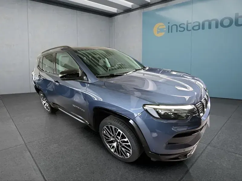 Nouvelle Jeep Compass Summit 131 ch (96 kW) 2025 Bleue SUV