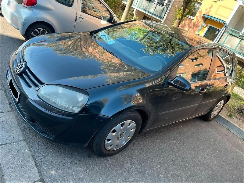 Second-hand VW Golf IV 75 CP (55 kW) 2003 Negru Hatchback