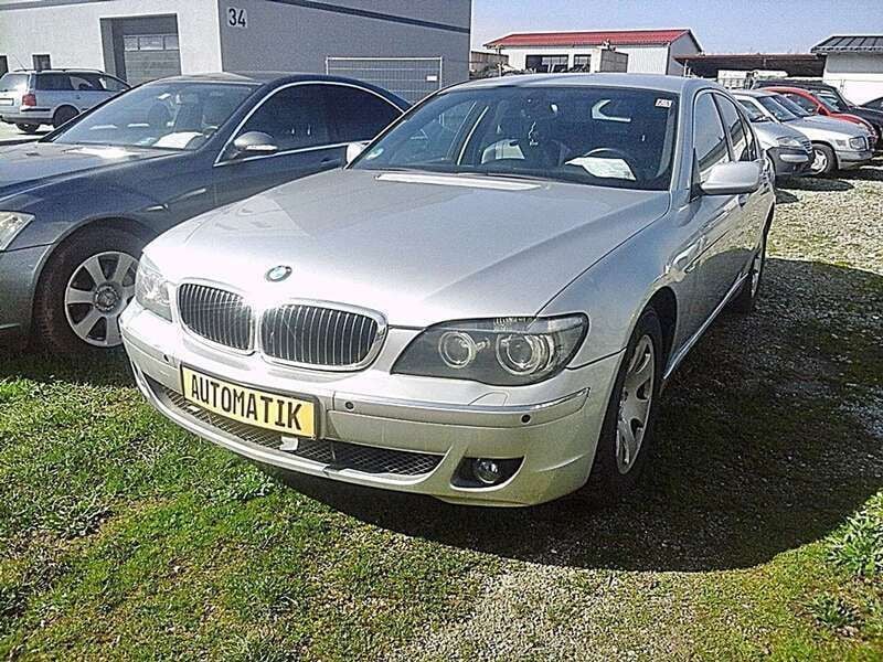 Titansilber metallic Gebraucht 2007 BMW 730 Limousine | 5.500 € (Superpreis) - Bild 1/4