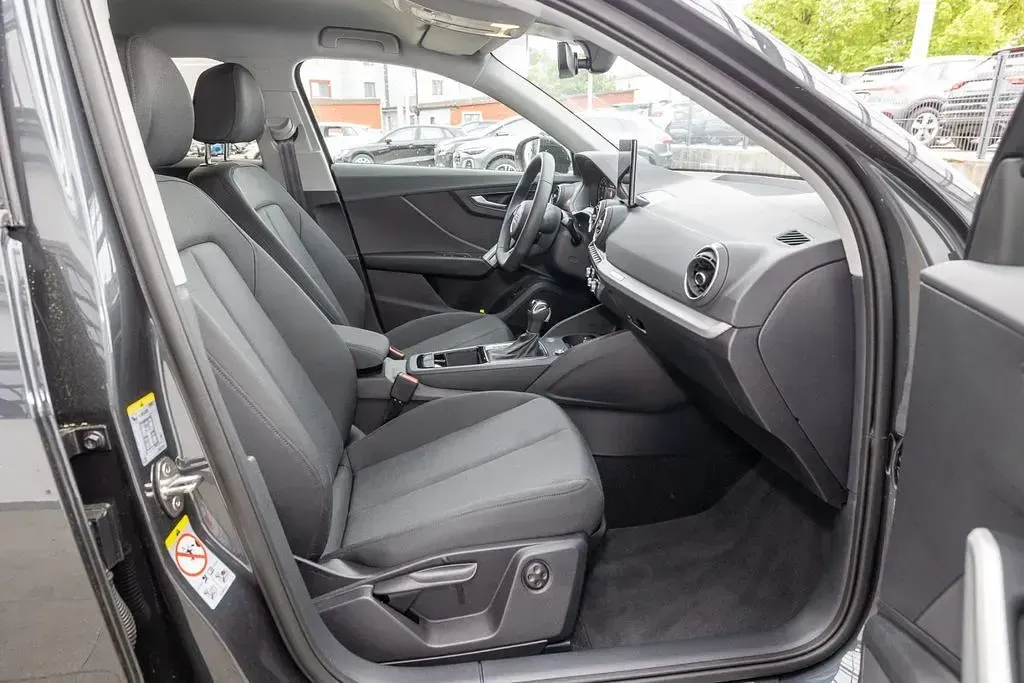Gebraucht Audi Q2 Advanced Plus 150 PS (110 kW) 2025 Manhattangrau metallic SUV