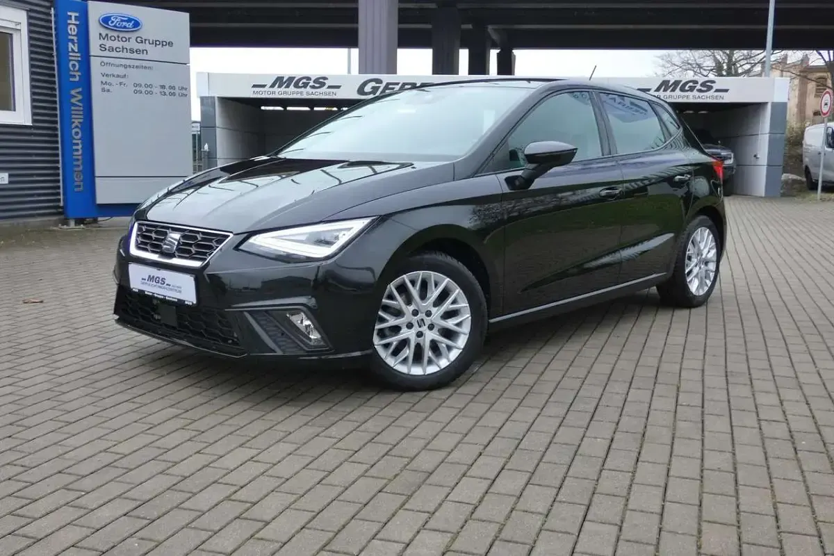 Gebraucht Seat Ibiza FR 110 PS (80 kW) 2023 Mitternachtsschwarz Kleinwagen