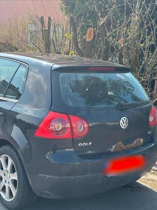 Gebraucht VW Golf V 104 PS (76 kW) 2004 Schwarz Kleinwagen