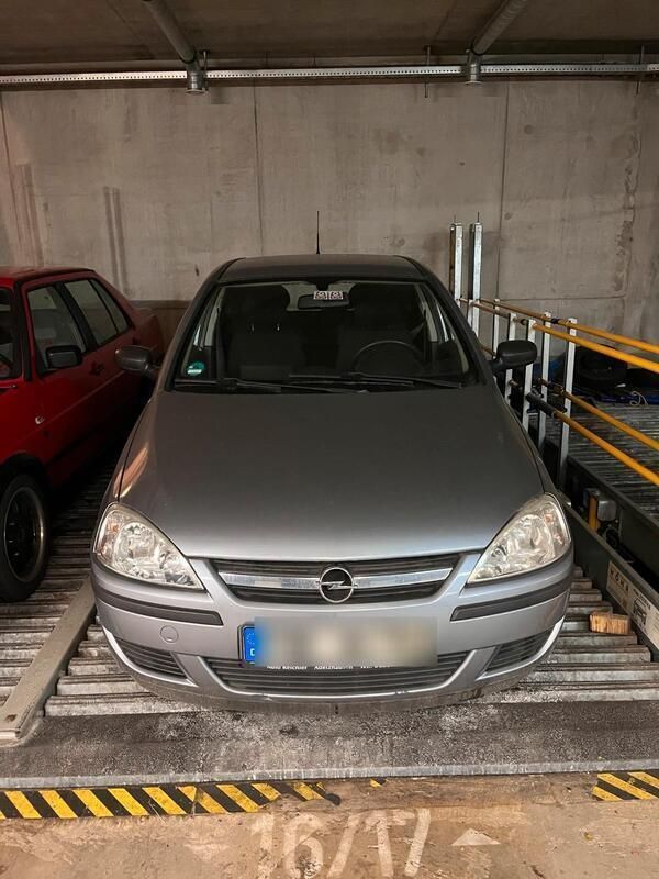 Grau Gebraucht 2004 Opel Corsa Kleinwagen | 2.550 € (Teuer) - Bild 1/4