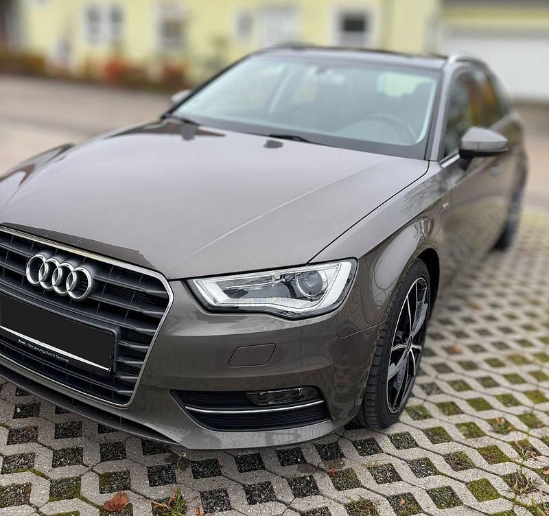 Gebraucht Audi A3 Ambition 150 PS (110 kW) 2015 Grau Limousine
