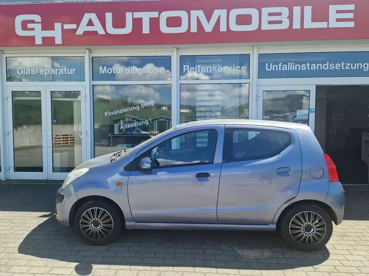 Gebraucht Nissan Pixo 68 PS (50 kW) 2011 Blau Kleinwagen
