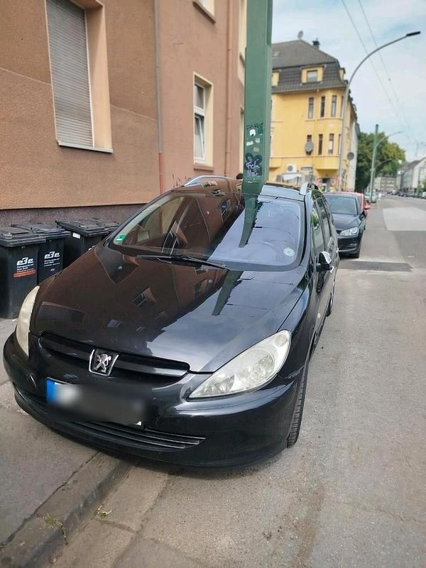 Schwarz Gebraucht 2004 Peugeot 307 Kombi | 2.000 € (Etwas zu teuer) - Bild 1/4