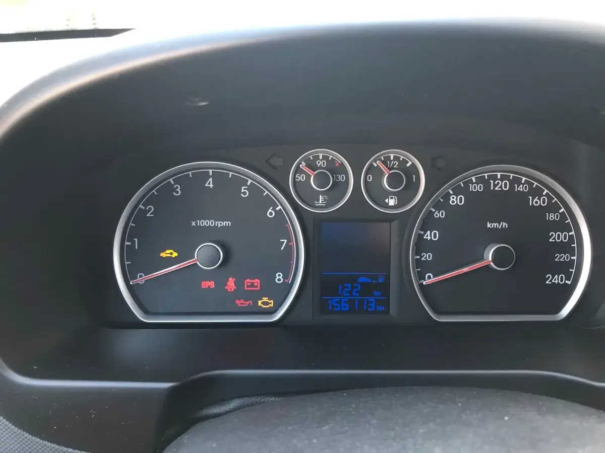 Gebraucht Hyundai i30 108 PS (79 kW) 2010 Rot Kleinwagen