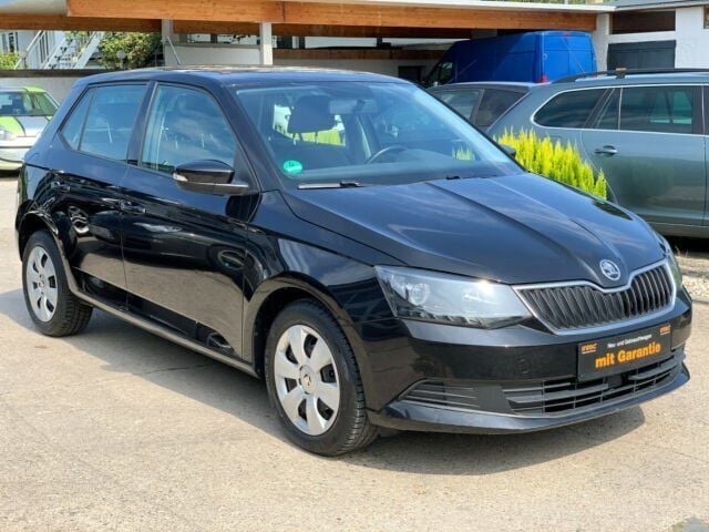 Gebraucht Skoda Fabia Ambition 60 PS (44 kW) 2015 Schwarz metallic Kleinwagen