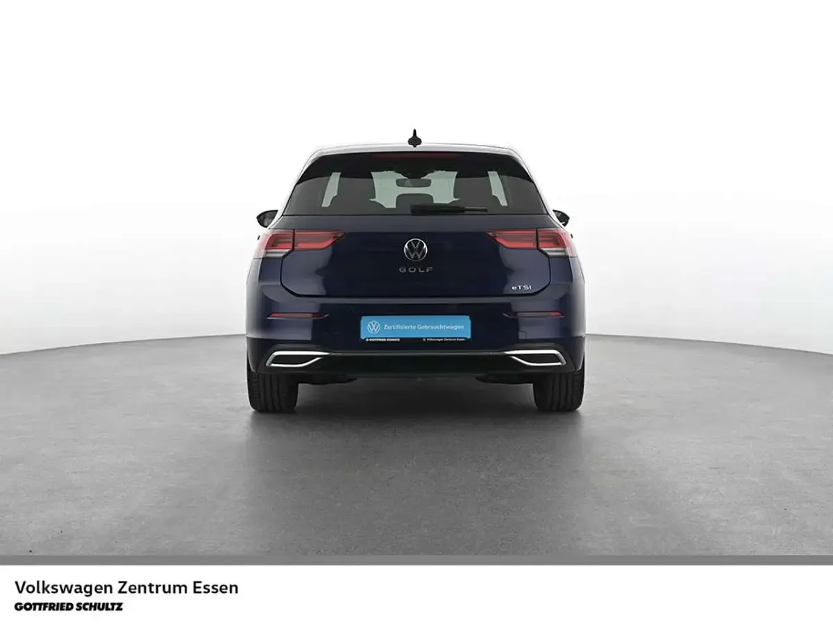 Usata VW Golf VIII Style 150 CV (110 kW) 2024 Blu Berlina