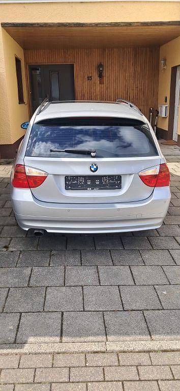 Gebraucht BMW 320 170 PS (125 kW) 2006 Silber Kombi