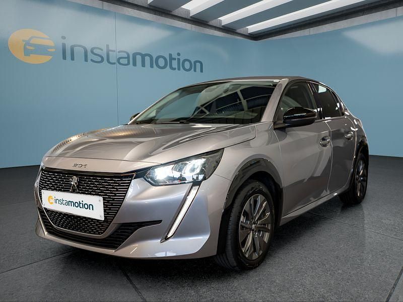 Grau Gebraucht 2022 Peugeot e-208 Kleinwagen | 18.249 € (Fairer Preis) - Bild 1/4