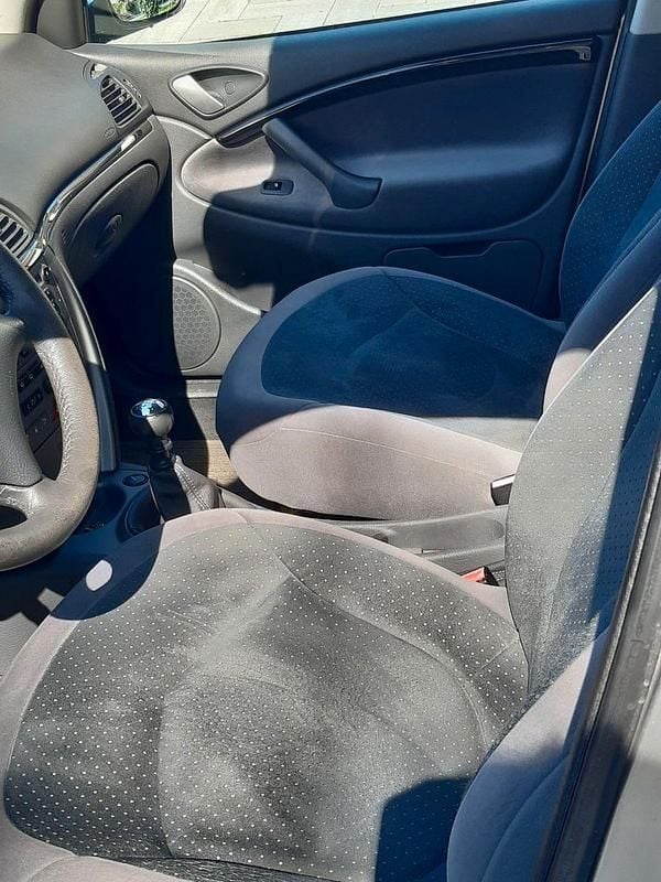 Gebraucht Citroën C5 Exclusive 136 PS (100 kW) 2005 Grau Kombi