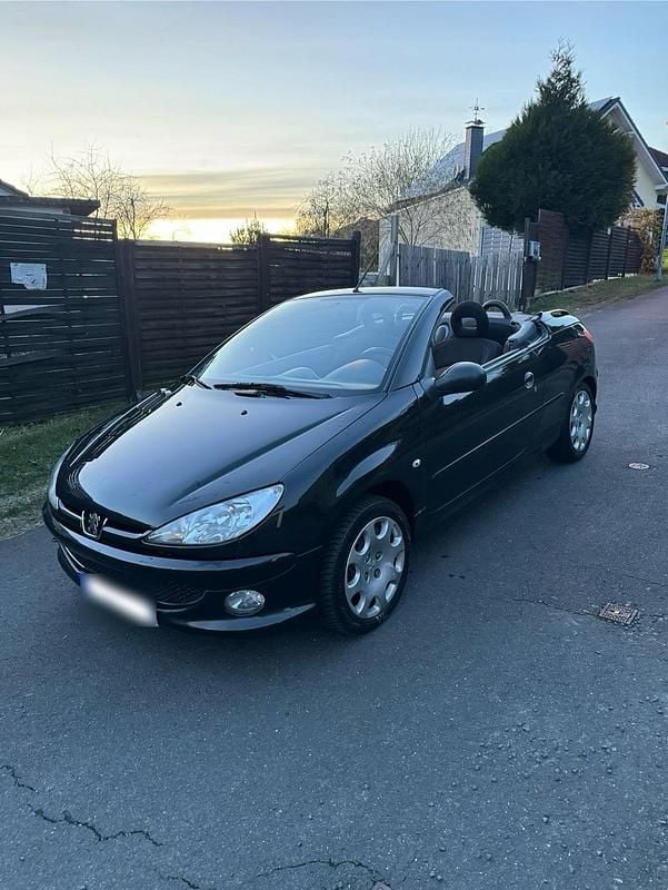 Gebraucht Peugeot 206 CC 109 PS (80 kW) 2006 Schwarz Cabrio