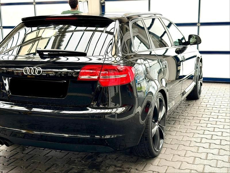 Gebraucht Audi A3 S-Line 131 PS (96 kW) 2010 Schwarz Kleinwagen