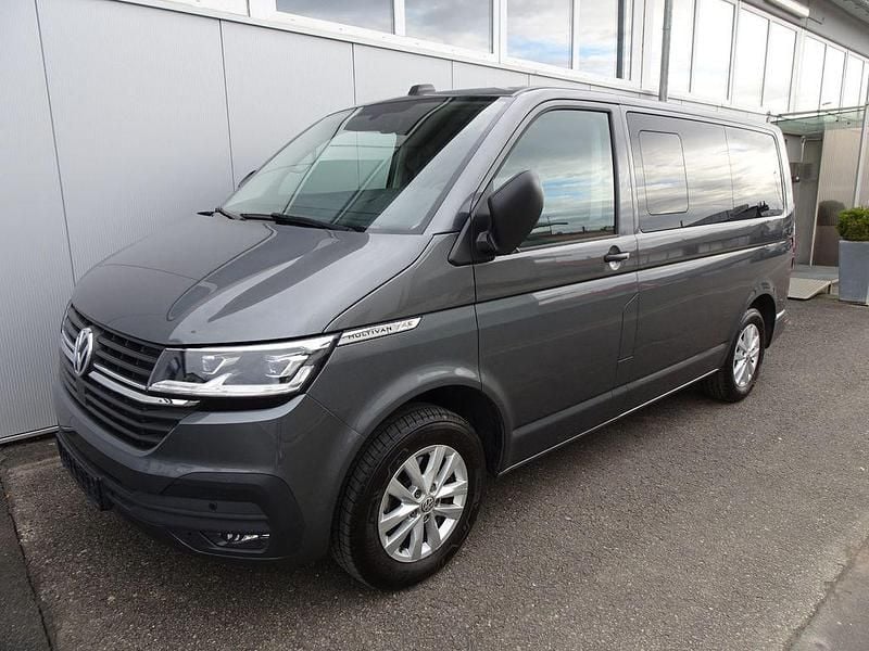Gebraucht VW Multivan 150 PS (110 kW) 2020 Grau Van