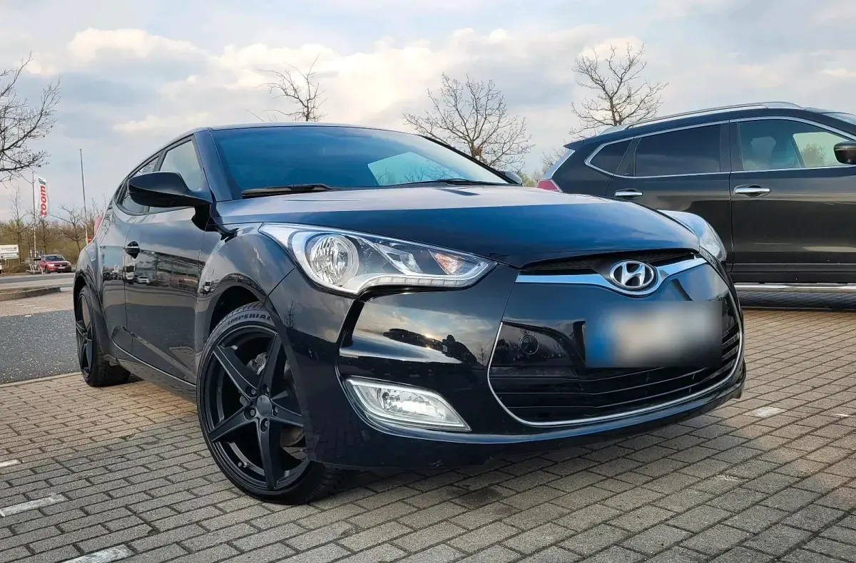 Gebraucht Hyundai Veloster 140 PS (102 kW) 2011 Schwarz Kleinwagen