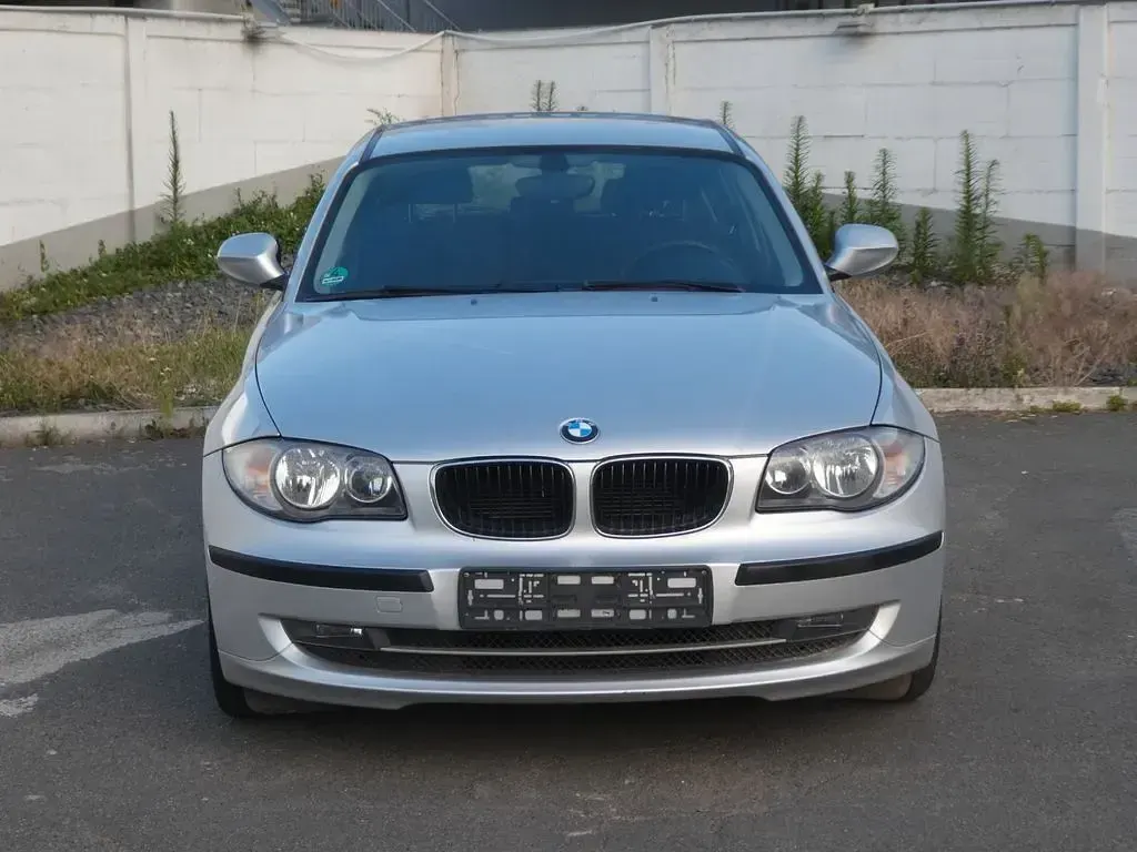 Gebraucht BMW 116 122 PS (89 kW) 2011 Silber Kleinwagen