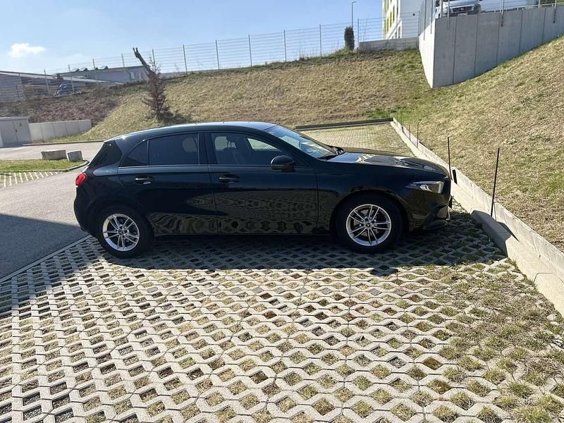 Gebraucht Mercedes A180 Edition 1 136 PS (100 kW) 2019 Schwarz Kleinwagen