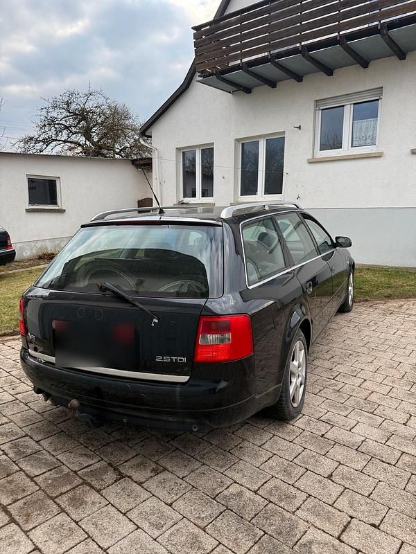 Gebraucht Audi A6 163 PS (119 kW) 2002 Schwarz Kombi