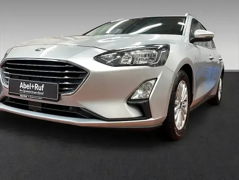 Gebraucht Ford Focus Titanium 125 PS (91 kW) 2021 Silber Kombi