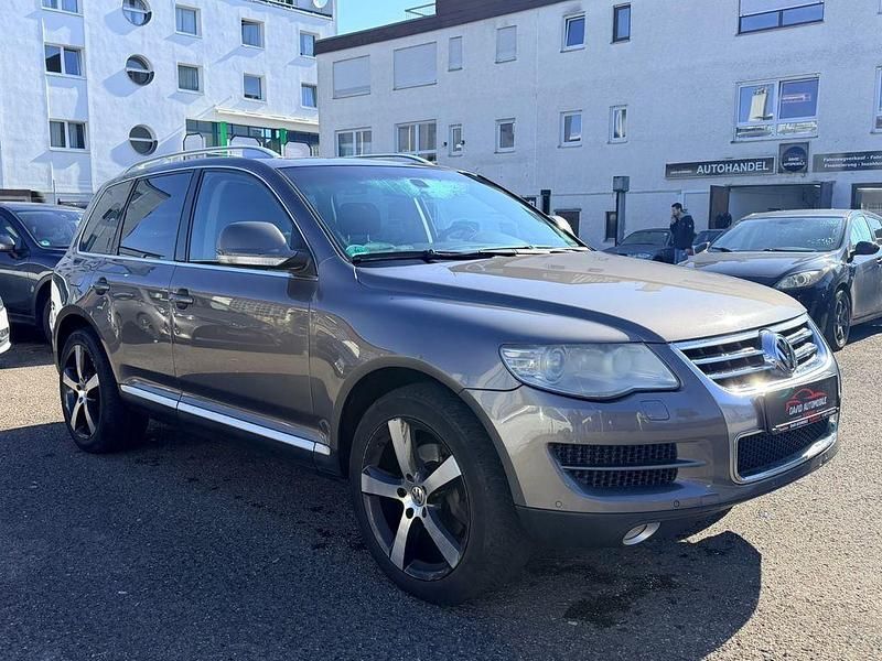 Gebraucht VW Touareg 224 PS (164 kW) 2007 Grau SUV