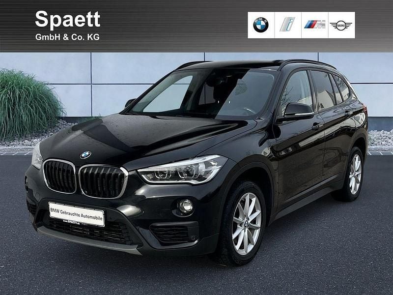 Saphirschwarz Gebraucht 2018 BMW X1 Efficient Dynamics SUV | 17.500 € (Guter Preis) - Bild 1/4