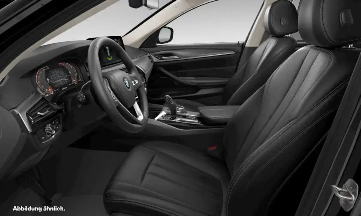 Gebraucht BMW 530 Sport Line 245 PS (180 kW) 2023 Schwarz uni Kombi