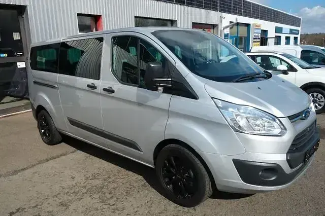 Używany Ford Transit Trend 110 KM (80 kW) 2016 Srebrny Kombi