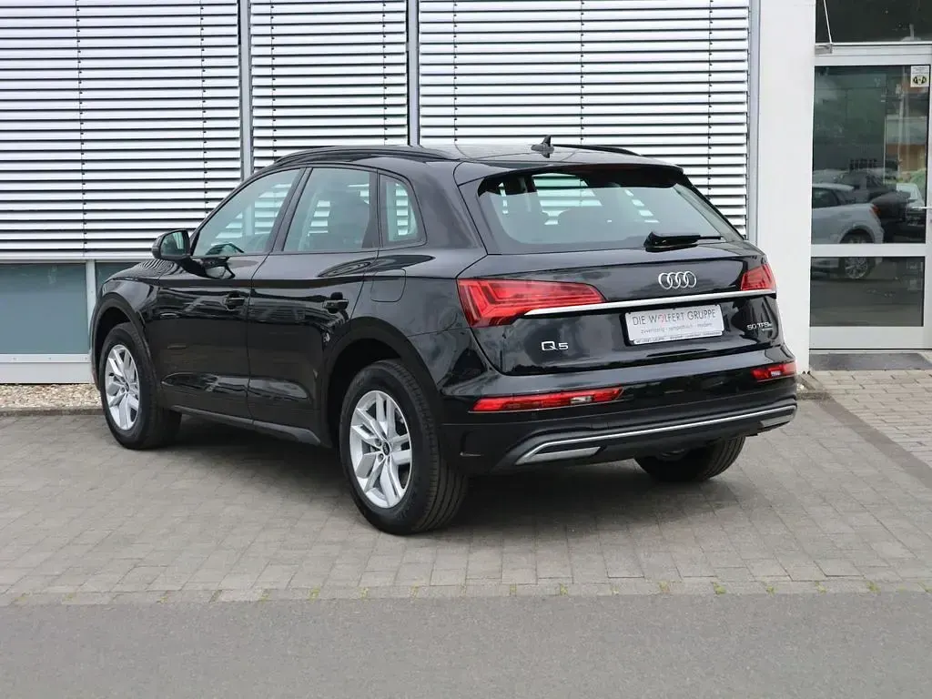 Gebraucht Audi Q5 299 PS (219 kW) 2023 Brillantschwarz SUV