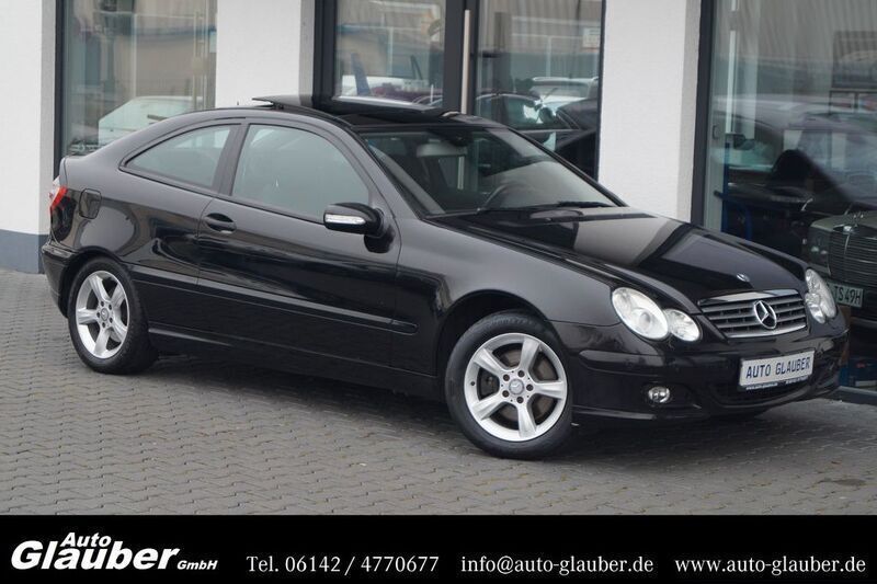 Schwarz Gebraucht 2007 Mercedes C230 Coupé | 7.950 € (Etwas zu teuer) - Bild 1/4