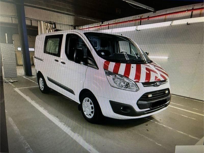 Weiß Gebraucht 2017 Ford Transit Custom Trend Van / Kleinbus | 13.260 € (Guter Preis) - Bild 1/4