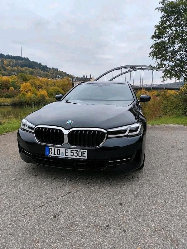 Gebraucht BMW 530 292 PS (214 kW) 2021 Schwarz Kombi