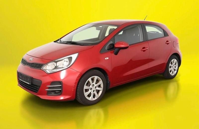 Gebraucht Kia Rio Attract 86 PS (63 kW) 2015 Rot Kleinwagen