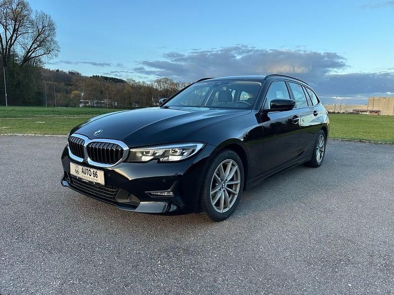 Gebraucht BMW 320 Advantage 190 PS (139 kW) 2020 Schwarz Kombi