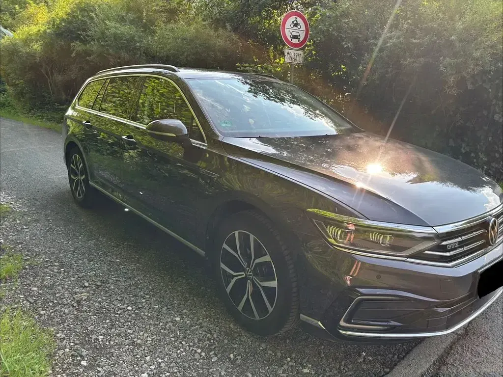 Gebraucht VW Passat GTE 218 PS (160 kW) 2021 Grau Kombi
