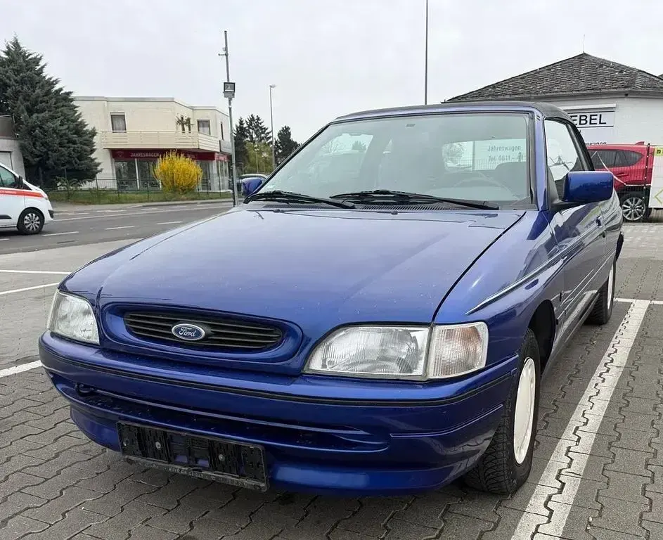 Gebraucht Ford Escort Cabriolet 90 PS (66 kW) 1993 Blau Cabrio