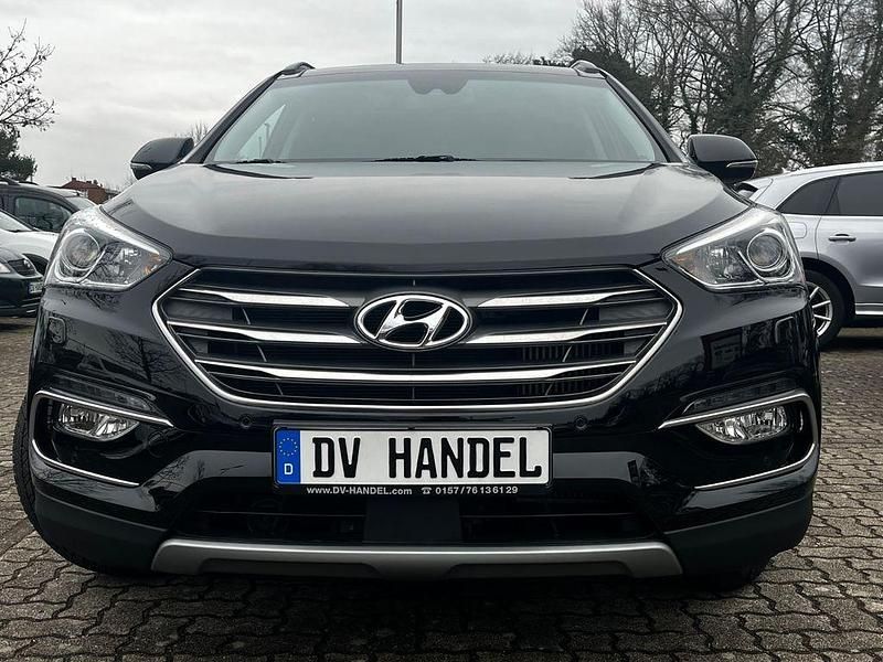 Gebraucht Hyundai Santa Fe Premium 200 PS (147 kW) 2017 Schwarz SUV