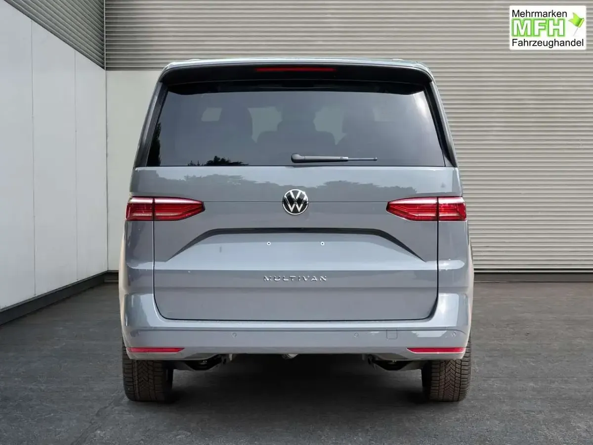 Neu VW Multivan Business 150 PS (110 kW) 2026 Pure grey Van / Kleinbus