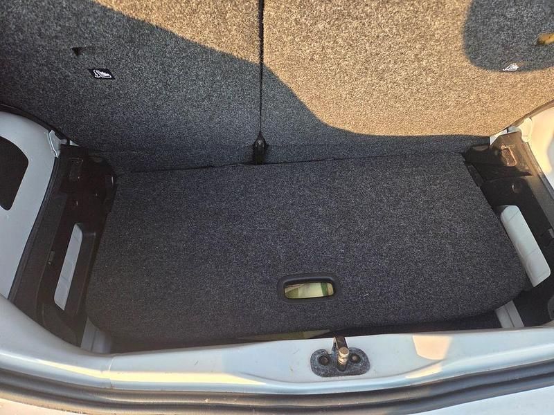 Gebraucht Seat Mii 4You 60 PS (44 kW) 2014 Weiß Kleinwagen