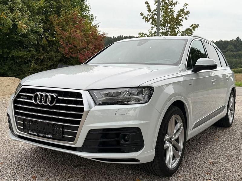 Weiß Gebraucht 2019 Audi Q7 S-Line SUV | 46.500 € (Guter Preis) - Bild 1/4