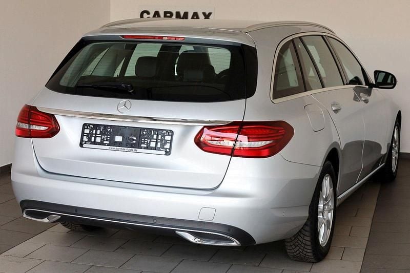 Gebraucht Mercedes C200 150 PS (110 kW) 2019 Silber Kombi