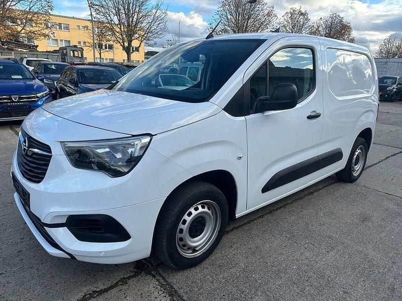 Weiß Gebraucht 2022 Opel Combo Kombi | 12.990 € (Superpreis) - Bild 1/4