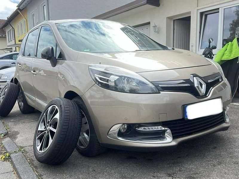 Gold Gebraucht 2015 Renault Scénic Van / Kleinbus | 4.777 € (Superpreis) - Bild 1/4