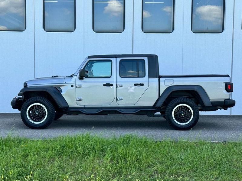 Gebraucht Jeep Gladiator Sport 284 PS (208 kW) 2020 Grau Pickup