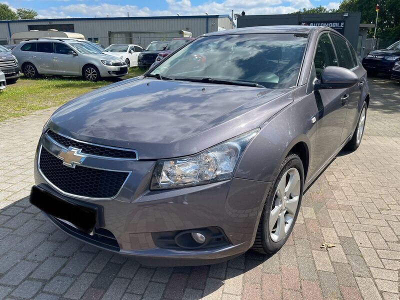 Gebraucht Chevrolet Cruze LTZ 163 PS (119 kW) 2012 Grau Kleinwagen