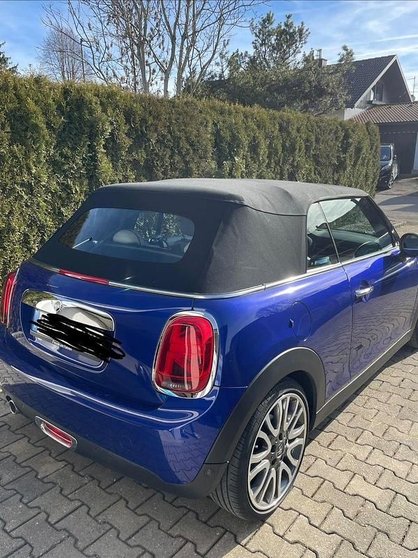 Gebraucht Mini Cooper 136 PS (100 kW) 2018 Blau Kleinwagen